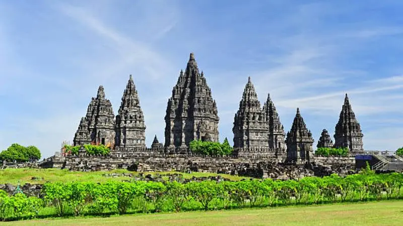 Candi Prambanan: Keindahan dan Keagungan Candi Hindu-Jawa