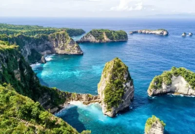 Nusa Lembongan, Pulau Indah di Bali yang Meyuguhkan Panorama Eksotis