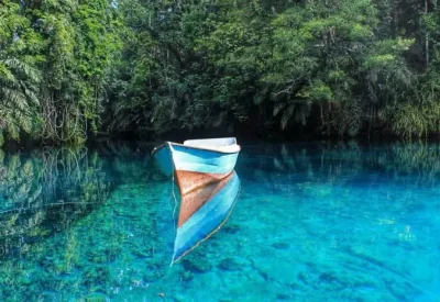 Danau Eksotis di Kalimantan yang Wajib Dikunjungi untuk Liburan Seru
